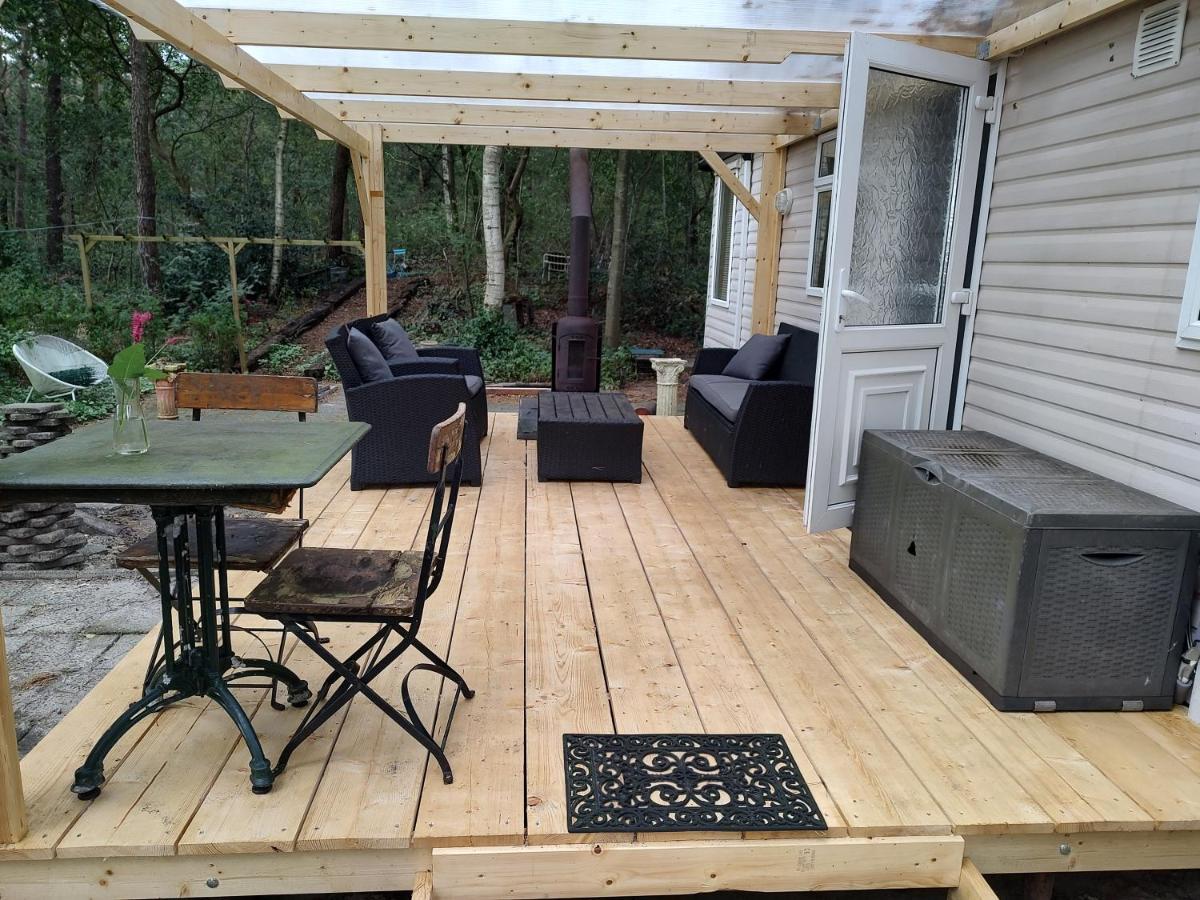 Chalet Met Veranda Aan Bosrand Vledder Экстерьер фото